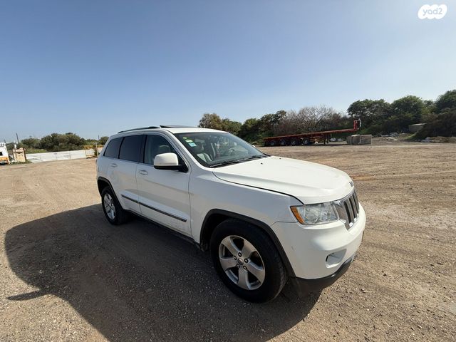 מודעת רכב ג'יפ גרנד צ'ירוקי