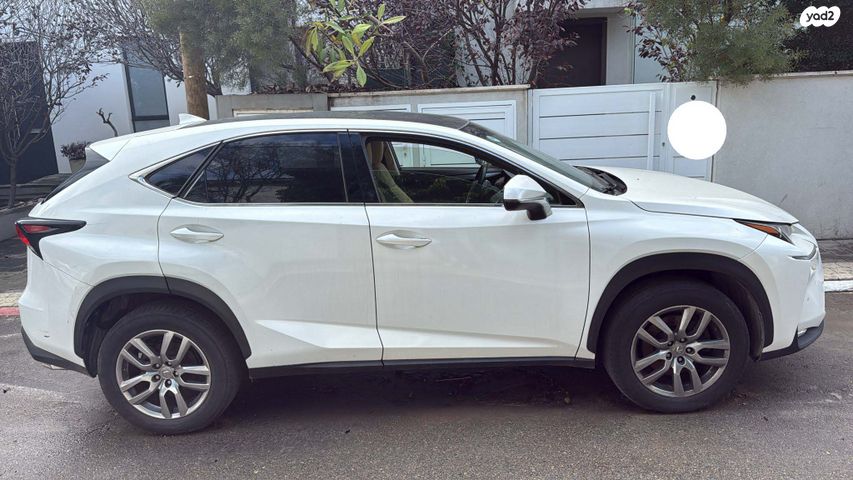 מודעת רכב לקסוס NX