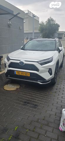 מודעת רכב טויוטה RAV4