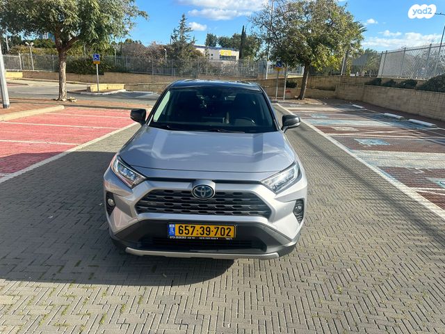מודעת רכב טויוטה RAV4
