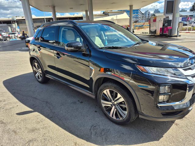 מודעת רכב מיצובישי ASX