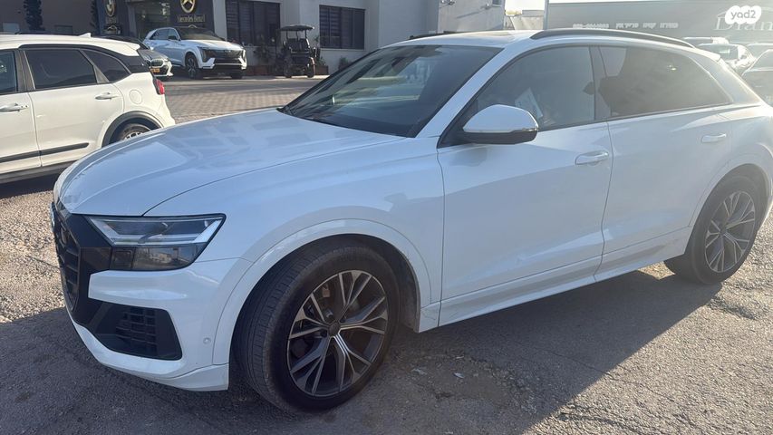 מודעת רכב אאודי Q8