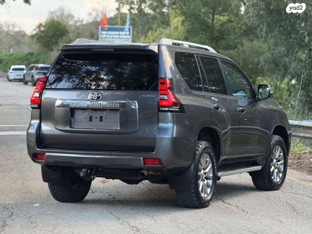 מודעת רכב טויוטה לנד קרוזר 2