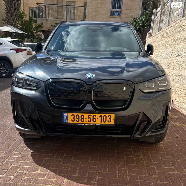 מודעת רכב ב מ וו iX3