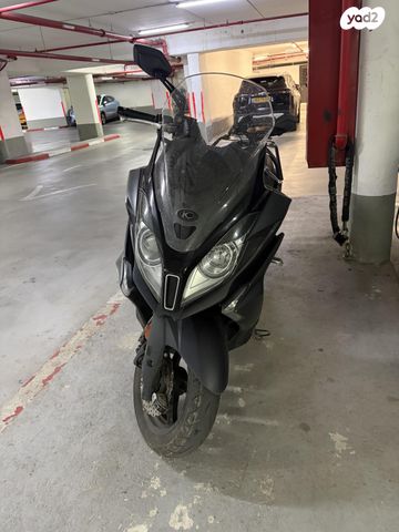 מודעת רכב קימקו דאון-טאון 350