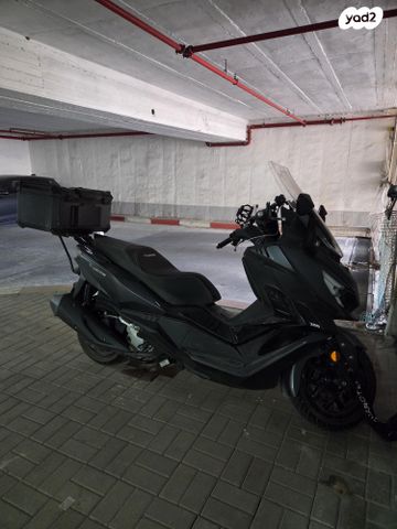 מודעת רכב סאן יאנג קרוזים 300