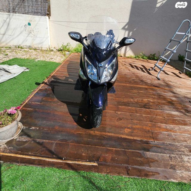 מודעת רכב סאן יאנג ג'וי-מקס 250 XI