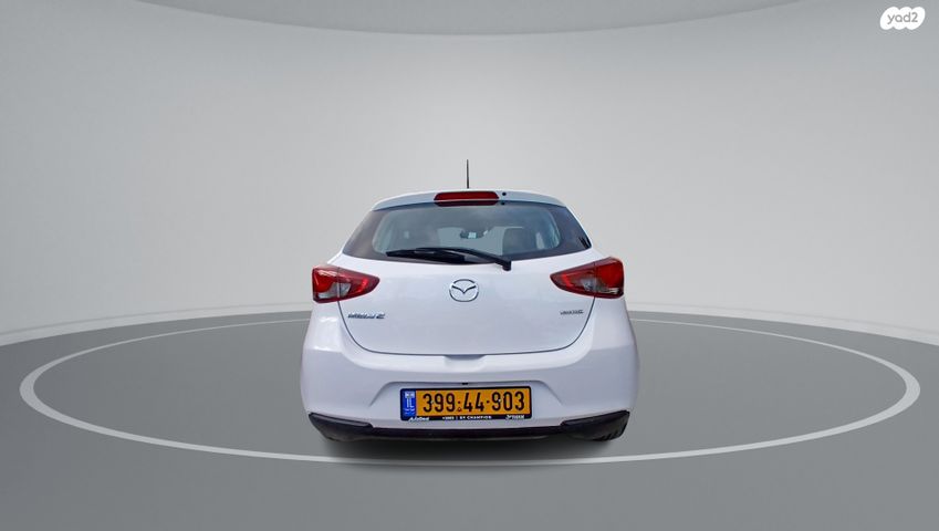 מודעת רכב מאזדה 2