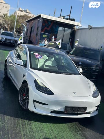 מודעת רכב טסלה מודל 3
