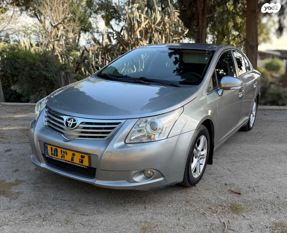 מודעת רכב טויוטה אוונסיס 2