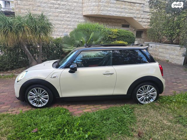 מודעת רכב מיני קופר