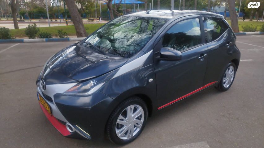 מודעת רכב טויוטה אייגו