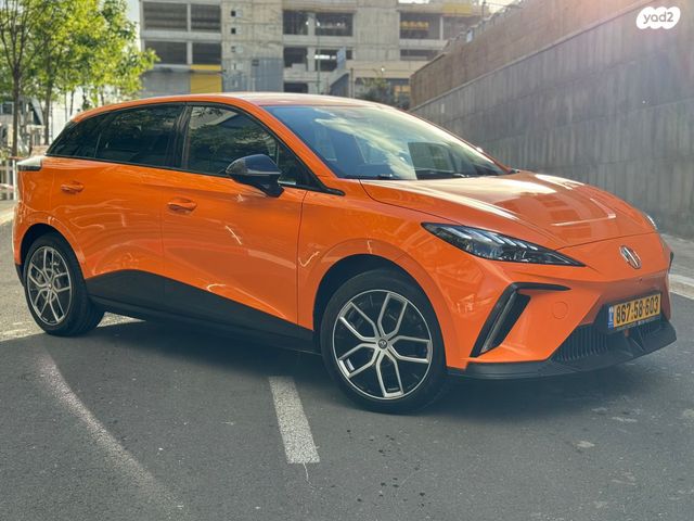 מודעת רכב אם ג'י MG4