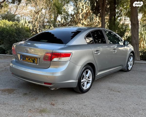 מודעת רכב טויוטה אוונסיס 1