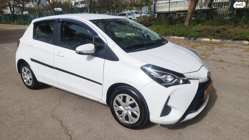 מודעת רכב טויוטה יאריס 1