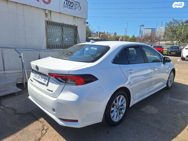 מודעת רכב טויוטה קורולה