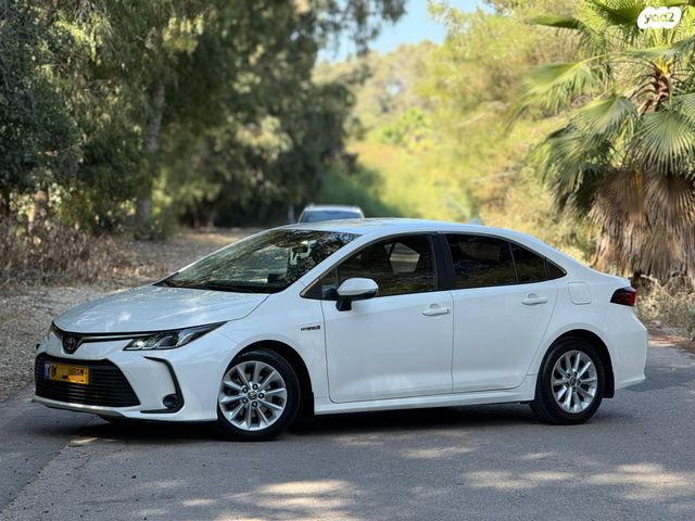 מודעת רכב טויוטה קורולה