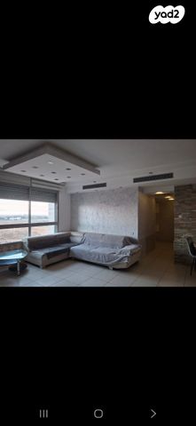 שדרות מקס ואמפרו שיין 12