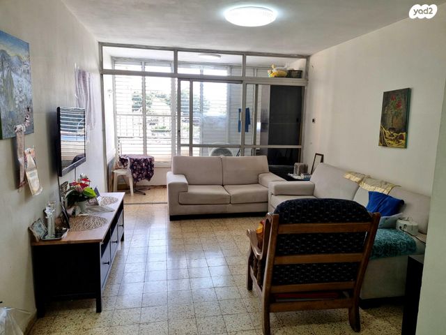 שדרות ששת הימים 1