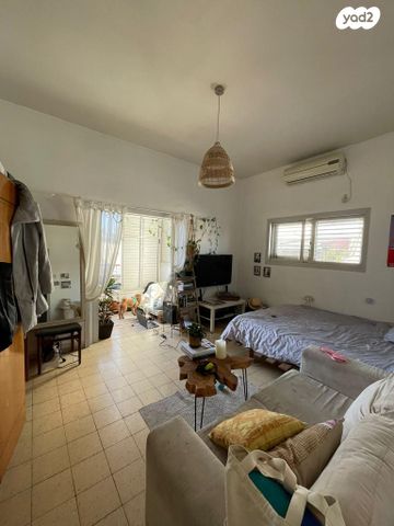 המלך ג'ורג' 53