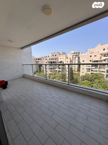 דירה, כפר גנים ג, פתח תקווה