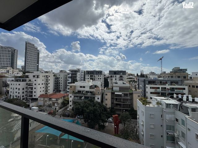 דירה 3 חדרים ברחוב בועז, רמת גן