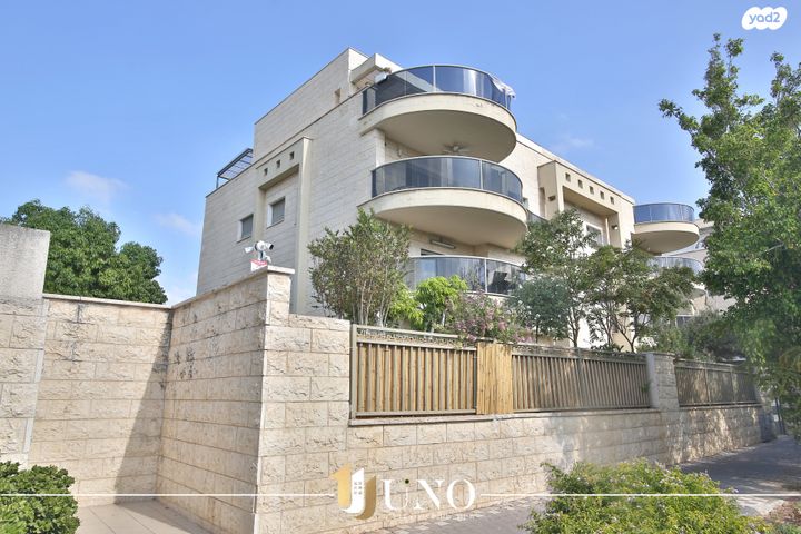 עוזי חיטמן 1