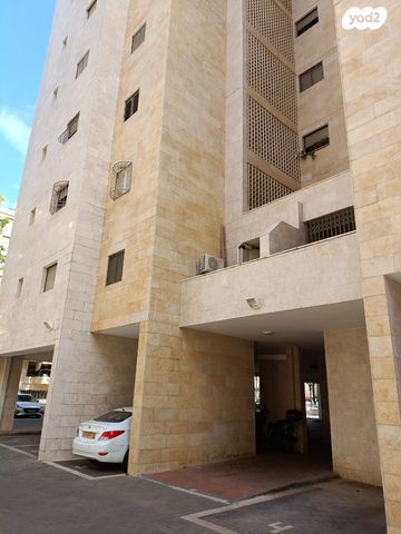 דירה, כפר גנים ג, פתח תקווה