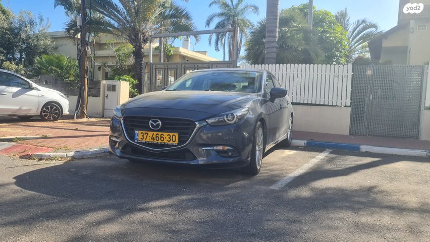 מודעת רכב מאזדה 3