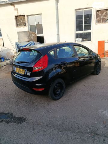 מודעת רכב פורד פיאסטה