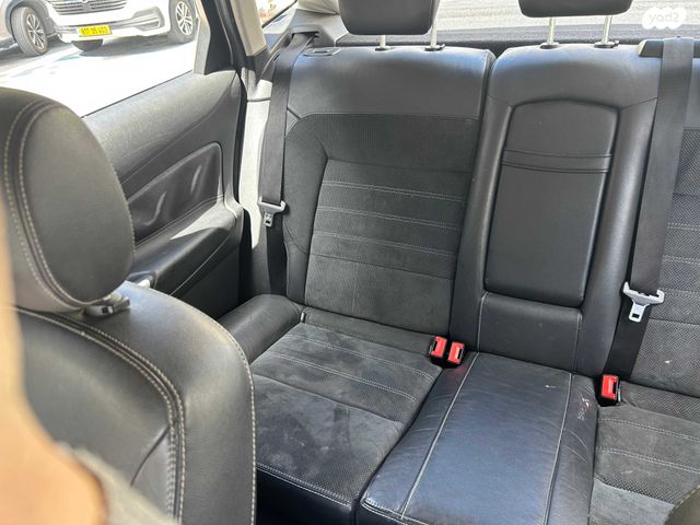 מודעת רכב פורד מונדאו