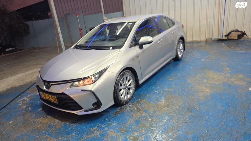 מודעת רכב טויוטה קורולה