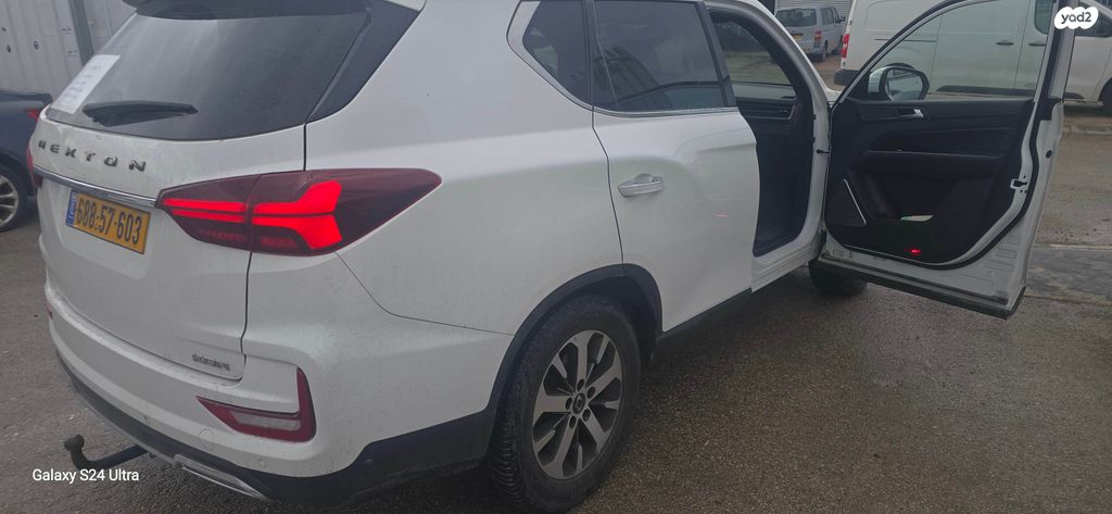 מודעת רכב קיי גי אם רקסטון