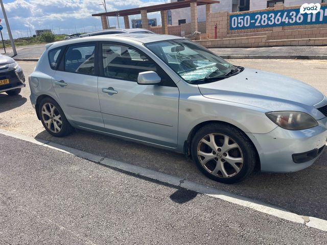 מודעת רכב מאזדה 3