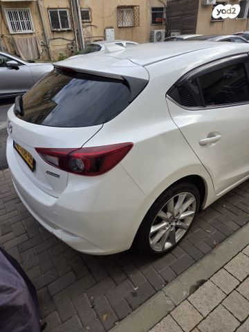 מודעת רכב מאזדה 3