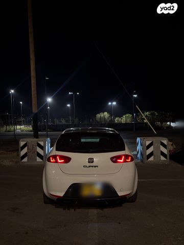 מודעת רכב סיאט לאון