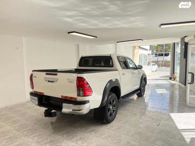 מודעת רכב טויוטה היילקס 2