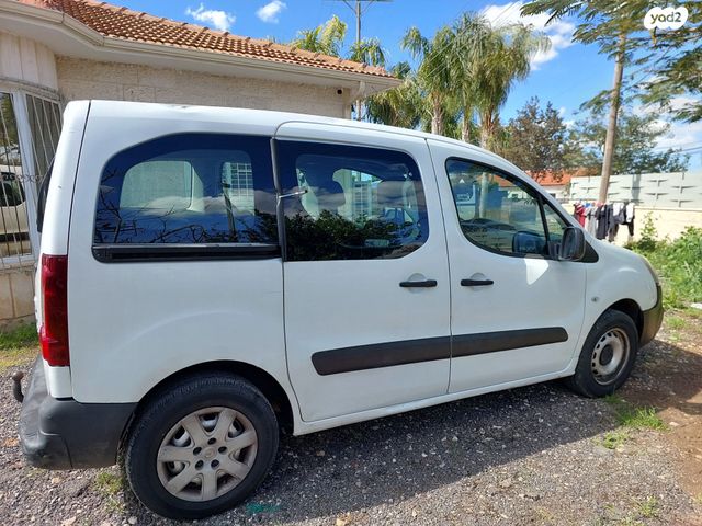 מודעת רכב סיטרואן ברלינגו