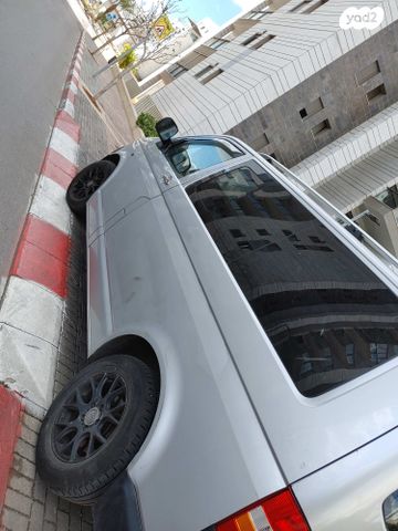 מודעת רכב פולקסווגן טרנספורטר