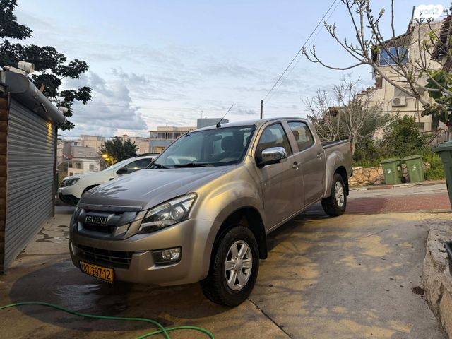 מודעת רכב איסוזו די-מקס