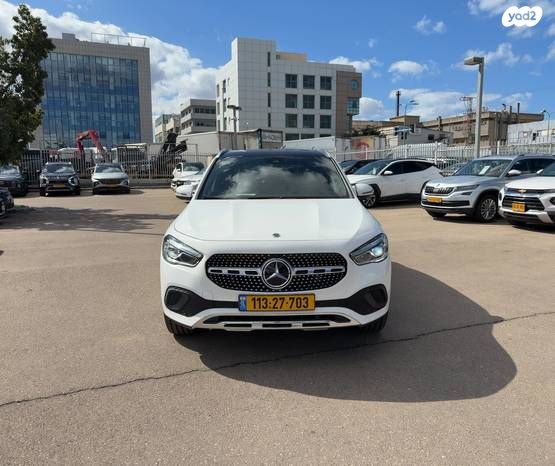 מודעת רכב מרצדס-בנץ GLA