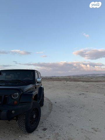 מודעת רכב ג'יפ רנגלר