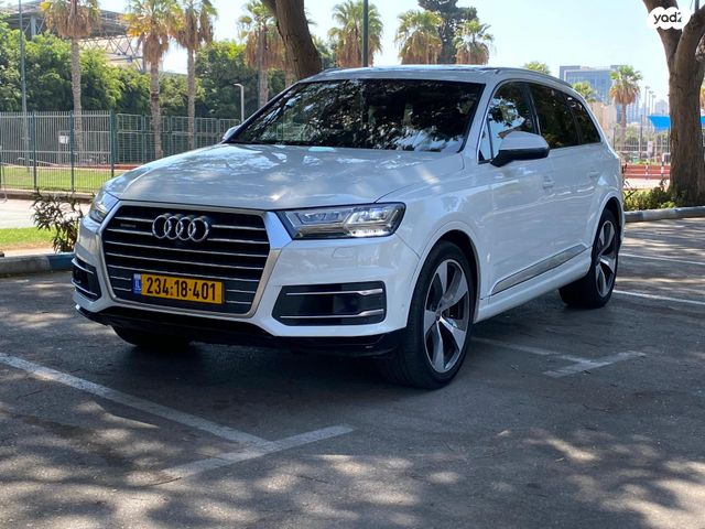 מודעת רכב אאודי Q7
