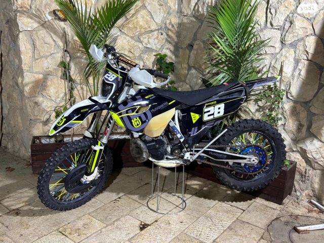 מודעת רכב הוסקוורנה TE300