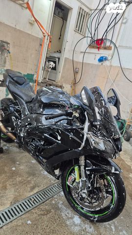 מודעת רכב קאוואסאקי נינג'ה ZX 10R