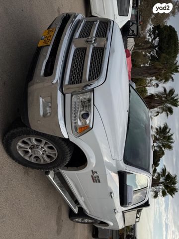 מודעת רכב דודג'