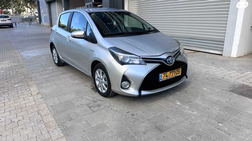 מודעת רכב טויוטה יאריס