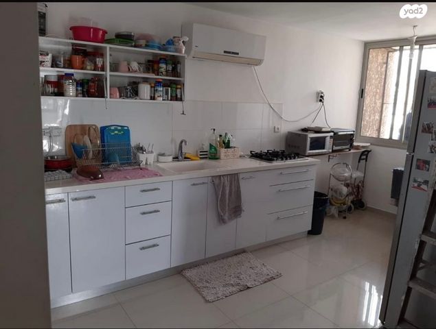 שרה אהרונסון 37