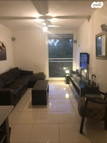 דגל ראובן 44