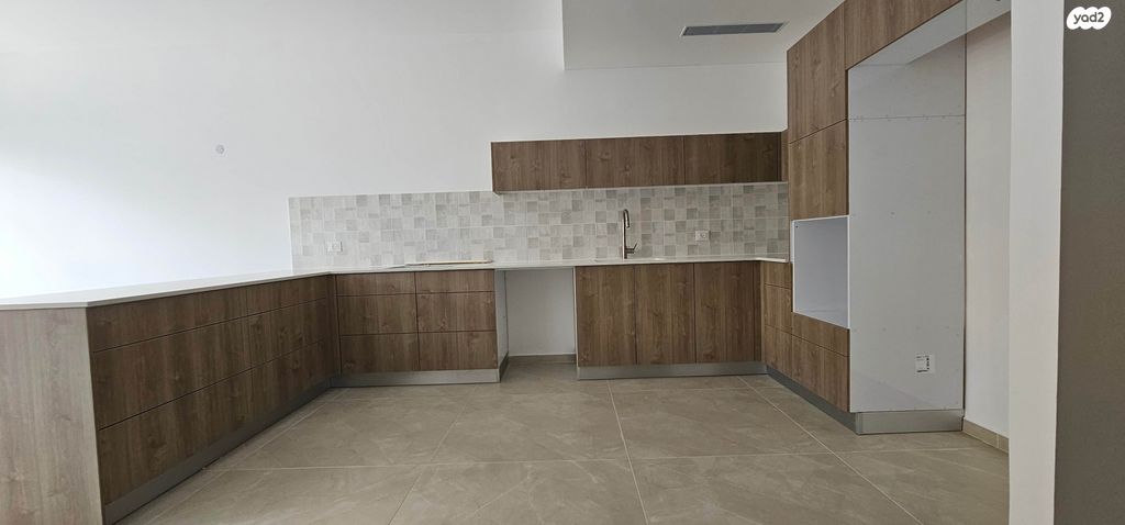 מודעת נכס, סמטת אורן, הדר, רמת השרון